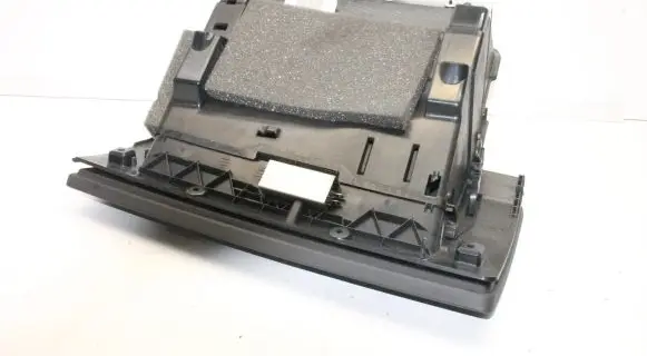 Volvo XC70 Glove box 31305491