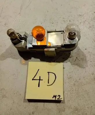 Volvo S40, V40 Tail light bulb cover holder 28362005