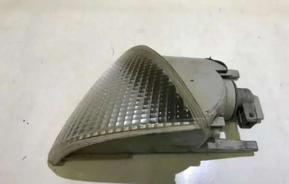 Front indicator light