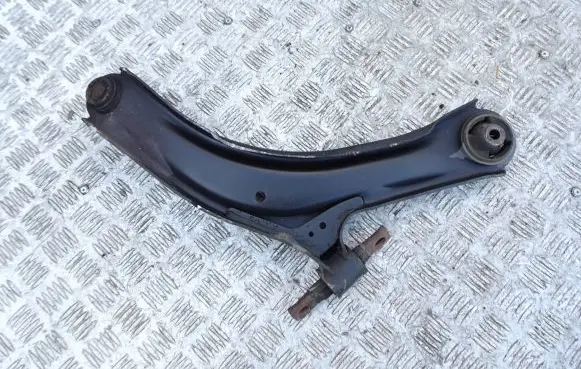 Nissan Qashqai Front lower control arm/wishbone