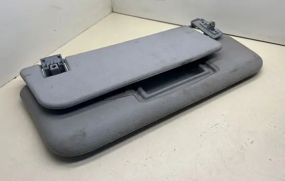 Mercedes-Benz E W211 Sun visor
