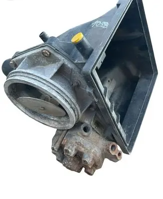 Audi 100 200 5000 C3 Fuel distributor 0438121007