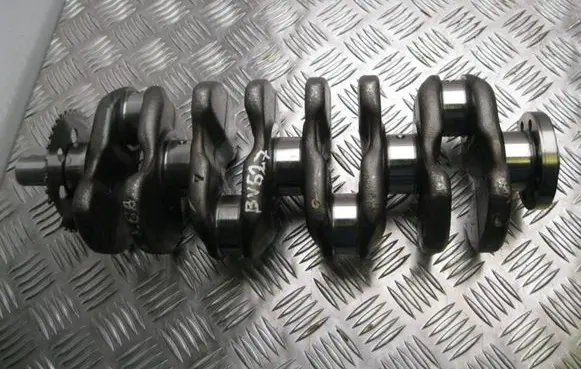 Toyota RAV 4 (XA40) Crankshaft 12211 BV627