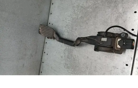 Peugeot 607 Accelerator pedal position sensor 00116D11