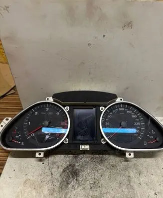 Audi A6 S6 C6 4F Speedometer (instrument cluster) 4F0920900S 503000731203 4E0910900A