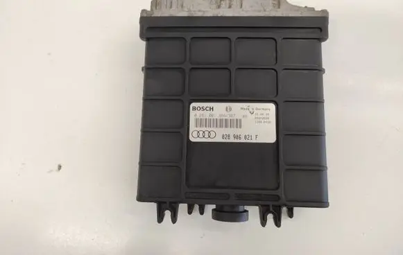 Audi A4 S4 B5 8D Engine control unit/module 0281001366 028906021F