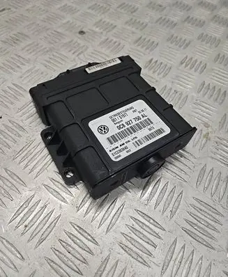 Audi Q7 4L Gearbox control unit/module 0C8927750AL