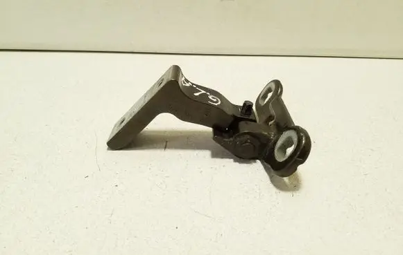 Volvo XC90 Rear door lower hinge 31424589
