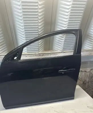 Volvo S60 Front door
