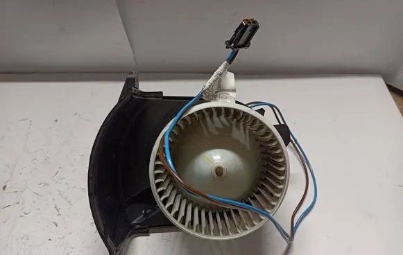 Renault Master III Heater fan/blower 173830100