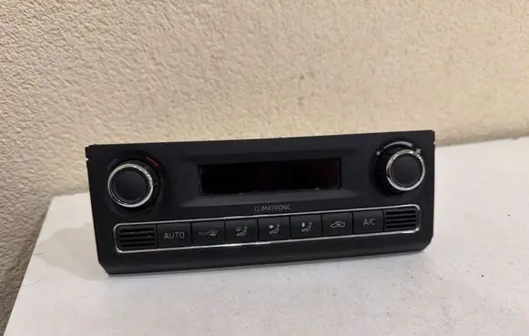 Skoda Fabia Mk2 (5J) Climate control unit 5J0907044D