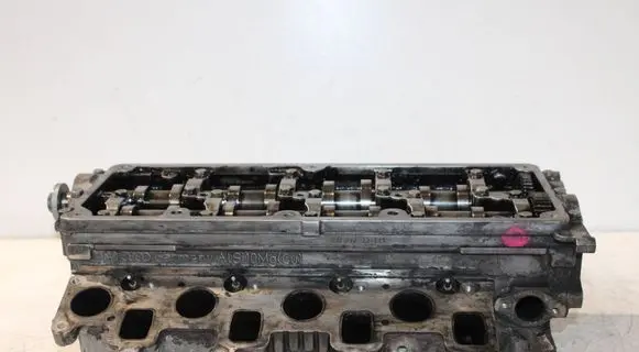 Volkswagen Caddy Engine head 03L103373J 03L103286A