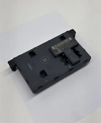 Mercedes-Benz E W211 Door control unit/module 2038201385 351307
