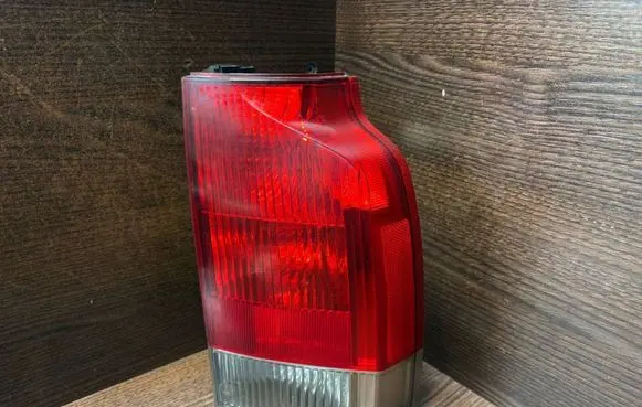 Volvo XC70 Rear/tail lights 9154498 9154502