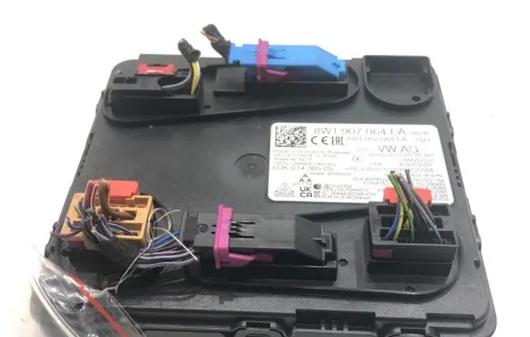 Audi A4 S4 B9 8W Central body control module 8W1907064EA