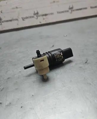 Porsche Cayenne (92A) Windscreen/windshield washer pump 1K6955651 3122789