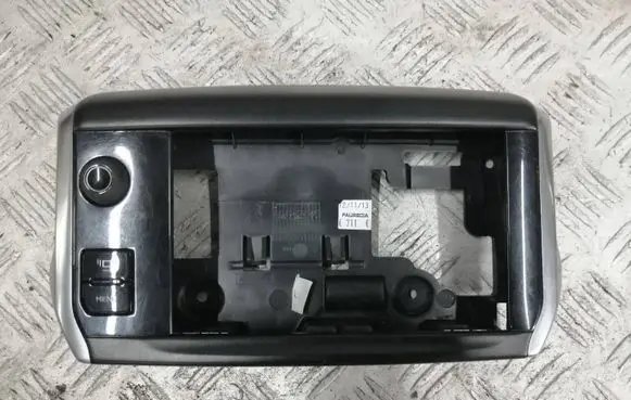 Peugeot 2008 I Panel trim 9672846077 44557M