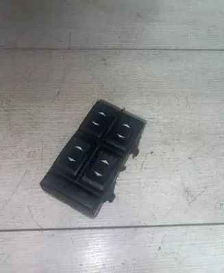 Ford Mondeo Mk III Electric window control switch 3S7T14A132BA 03163453