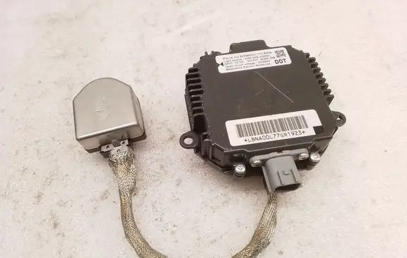 Nissan Murano Z50 Headlight ballast module Xenon NZMNS111LBNA