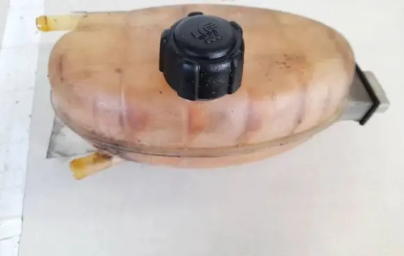 Renault Trafic II (X83) Coolant expansion tank/reservoir 7700312900 91165571