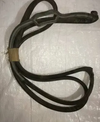 Mercedes-Benz 190 W201 Rubber seal rear door 2017300178