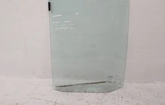 Peugeot Boxer Front door window/glass (coupe)