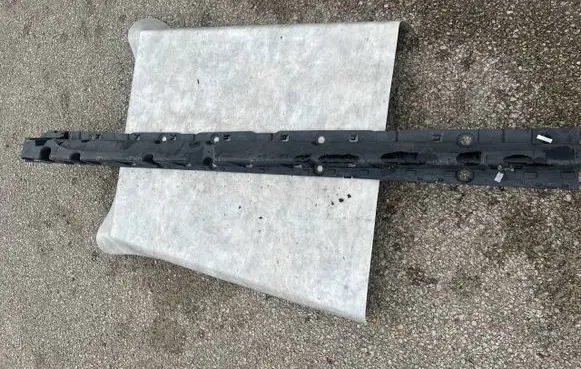 BMW X6 F16 Sill supporting ledge 7319851 1586161