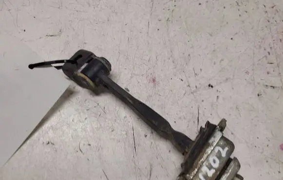 Skoda Octavia Mk2 (1Z) Rear door check strap stopper
