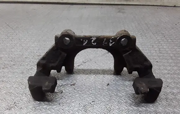 Volkswagen PASSAT B5.5 Front Brake Caliper Pad/Carrier 