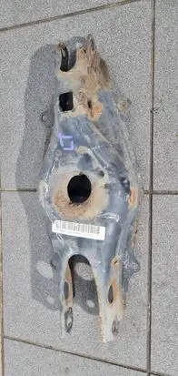 Mercedes-Benz C W204 Rear control arm 2043502908 0242250