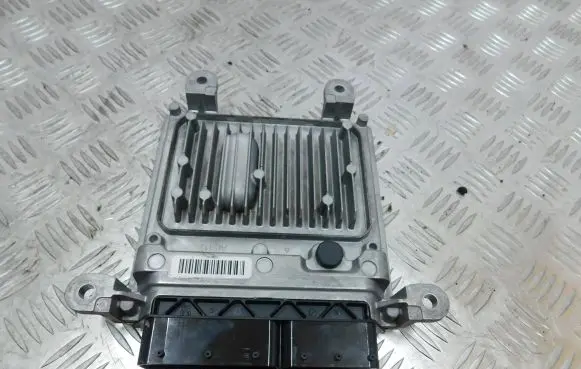 Mercedes-Benz C W204 Engine control unit/module A6519007500 A0064461540