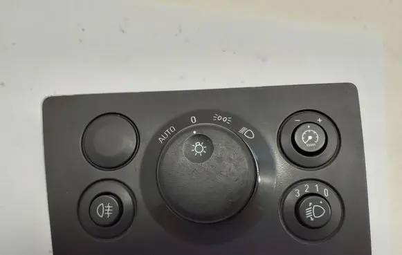 Opel Zafira B Light switch 04061100