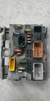 Peugeot 207 BSM Control unit 9661708280