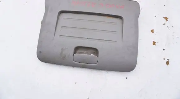 Renault Master III Glove box