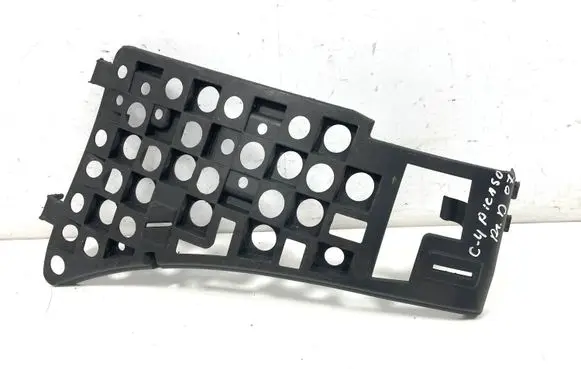 Citroen C4 I Picasso Fender mounting bracket