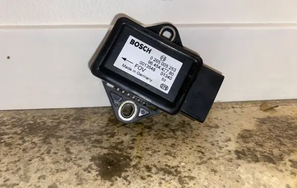 Peugeot 307 ESP acceleration yaw rate sensor 9645447780 0265005253
