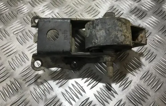 Mazda 323 Engine mount bracket bc1d bc1939050