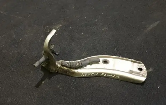 Honda Accord Engine bonnet/hood hinges