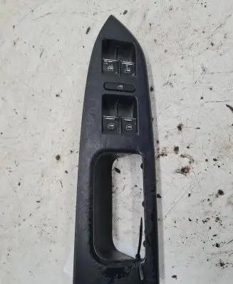 Volkswagen Touran I Electric window control switch 1T1867371F