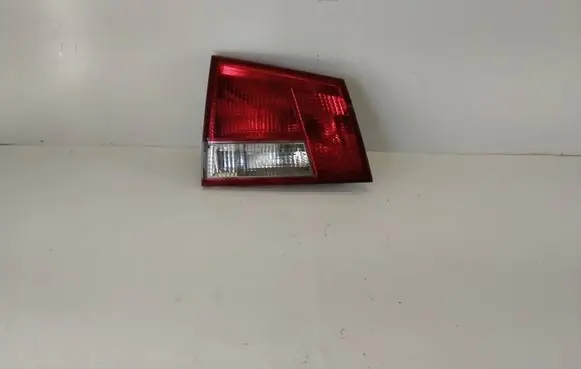 Tailgate rear/tail lights