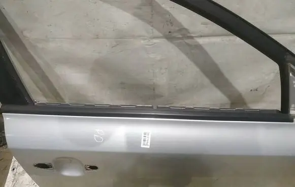 KIA Ceed Front door glass trim molding 