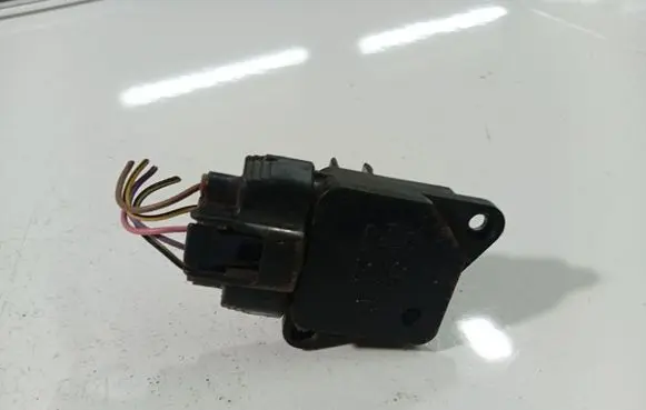 Toyota Yaris Mass air flow meter 2220422010