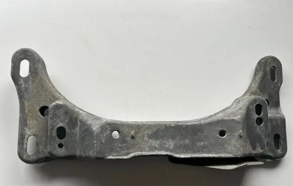 BMW 3 E46 Gearbox mounting bracket 1096931