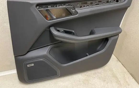 Porsche Macan (95B) Front door card panel trim 95B867106