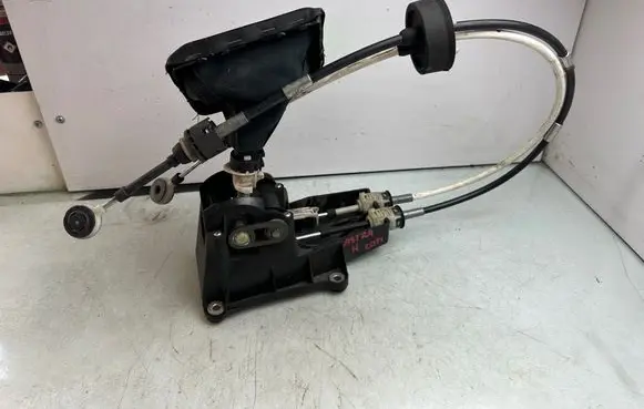 Opel Astra H Gear selector 45678
