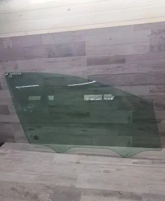 Volkswagen Golf Sportsvan Front door window glass four-door 510845202A DOT27M24100AS2 43993434