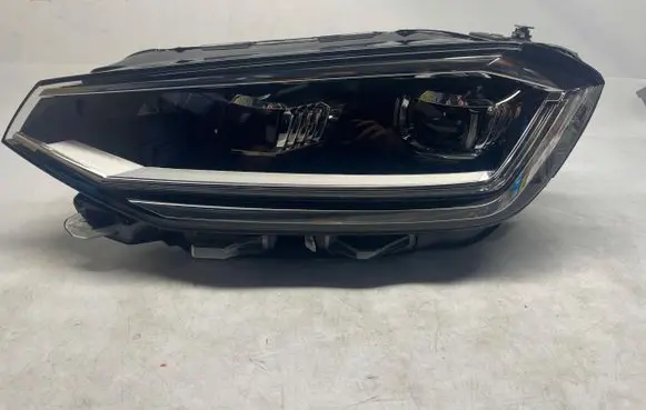 Volkswagen Golf Sportsvan Headlight/headlamp 517941081