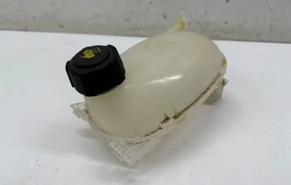 Renault Arkana Coolant expansion tank/reservoir 217102572R