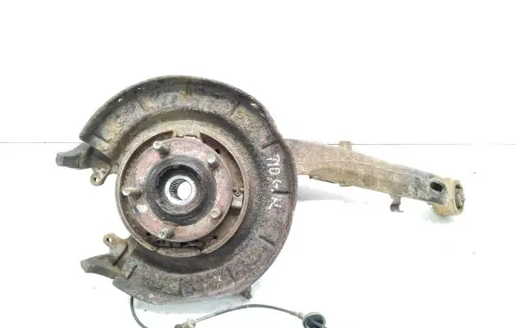 Mazda Tribute Rear wheel hub spindle/knuckle 