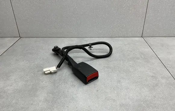 Hyundai i40 Front seatbelt buckle 888303Z000RY